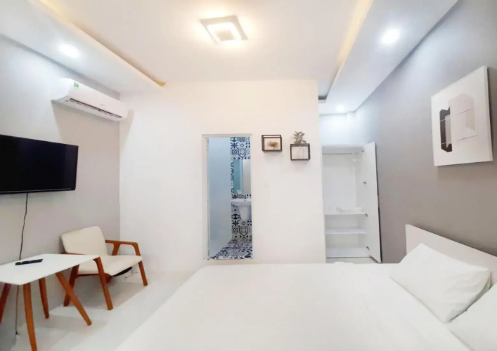 MIDMOST Villa Hotel