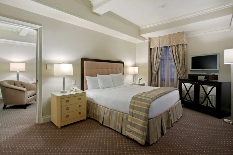 Premier Suite