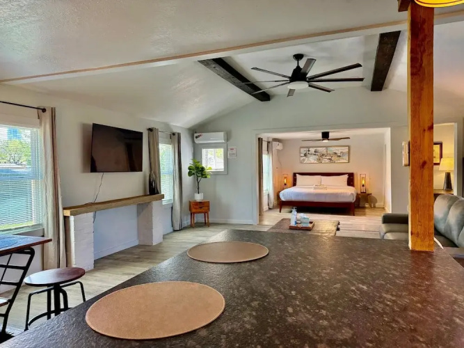 Comfortable Studio With Modern Touches 9A