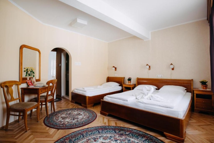 Comfort Triple room