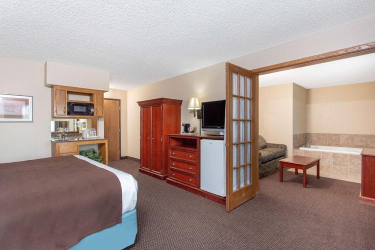 1 Bedroom Premier Double Suite