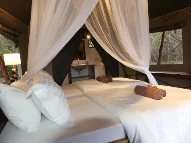 Mobola Lodge