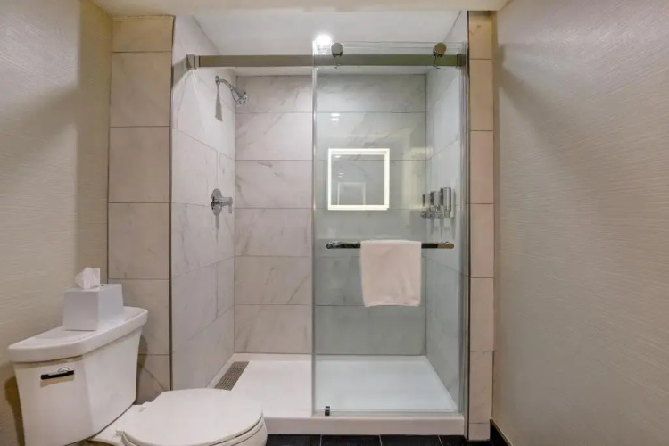 Four Points by Sheraton St. Catharines Niagara Suites