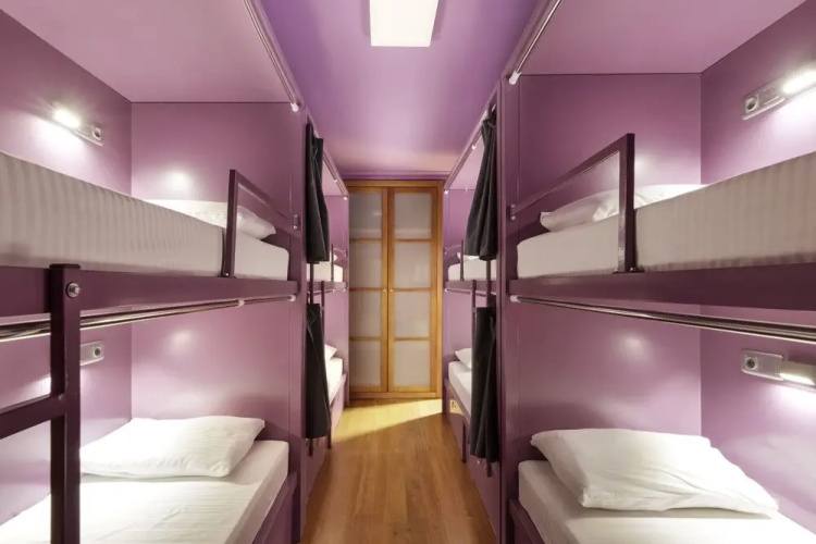 HUUX Hostel