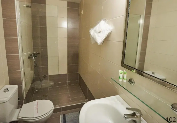 Standard Triple room