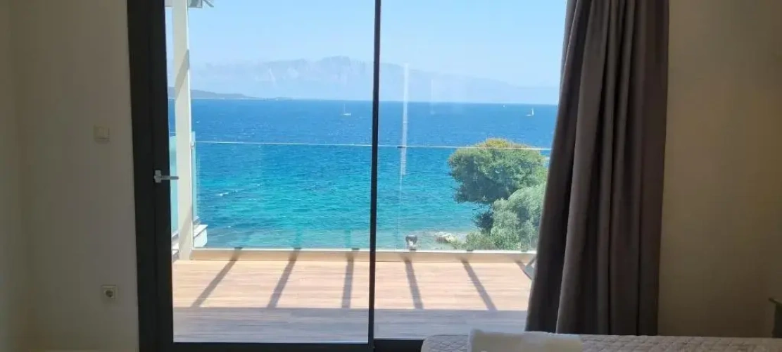 Deluxe Double room with balcony and with sea view