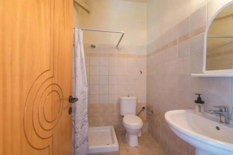 Aleka Apartment 4