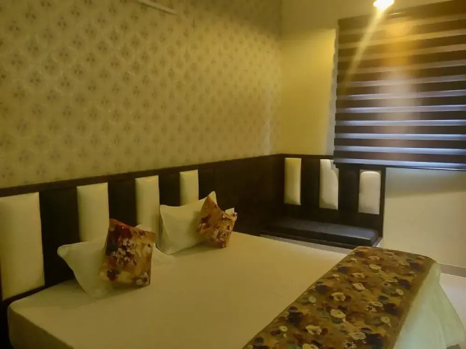 Satyadeep Inn