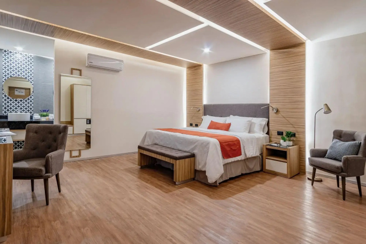 Hotel Plaza by Kavia