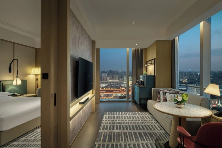 Double Suite