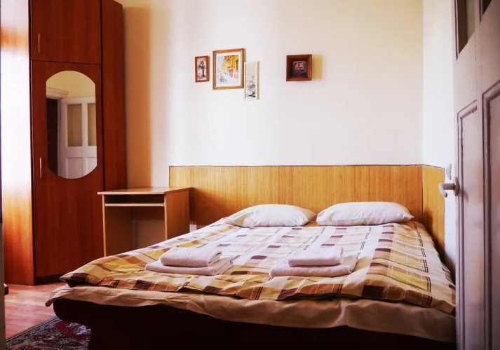 Apartment Svobody 10