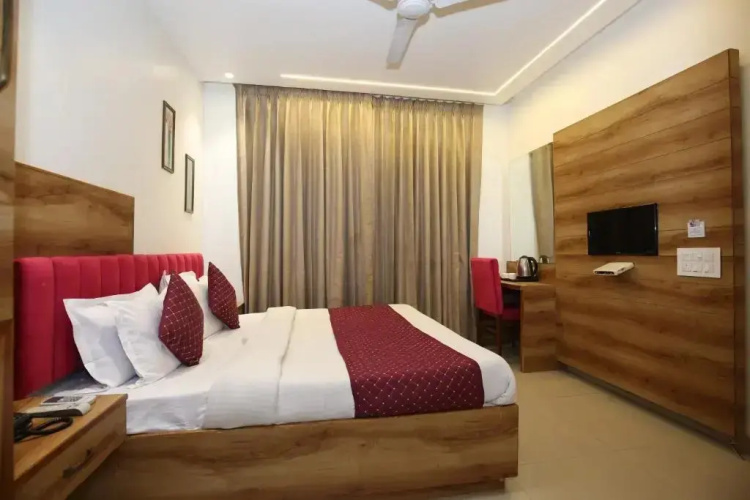 Hotel R. V. Regency