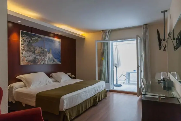 Superior Double room with balcony