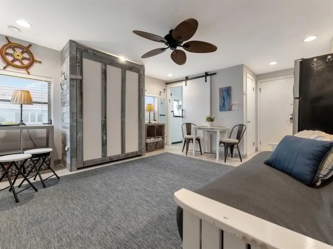Beach 2 Blocks Away Heated Pool Waterview Suite