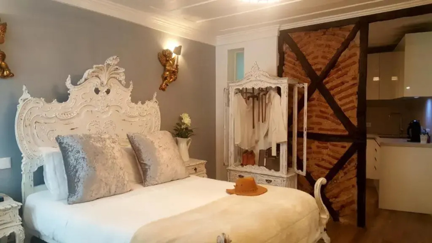 Charming Apartment I Historical Center