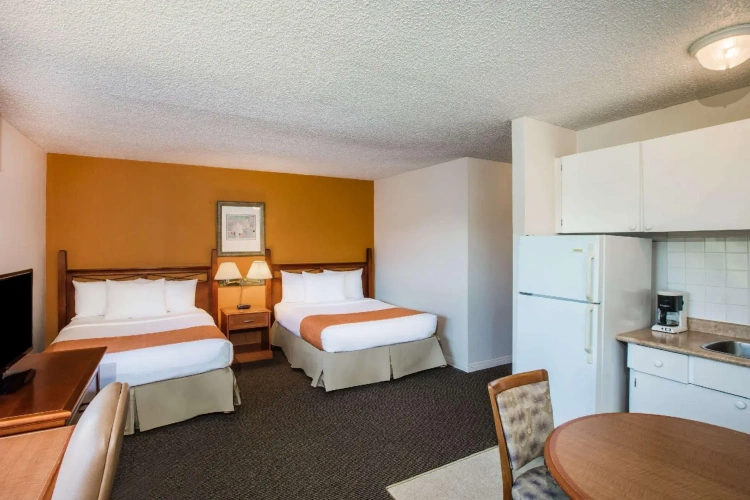 Standard Quadruple room
