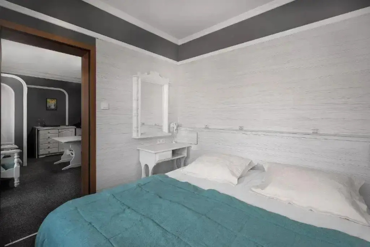 Boryana Hotel