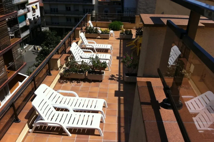 Mefolinkel Suits Hotel