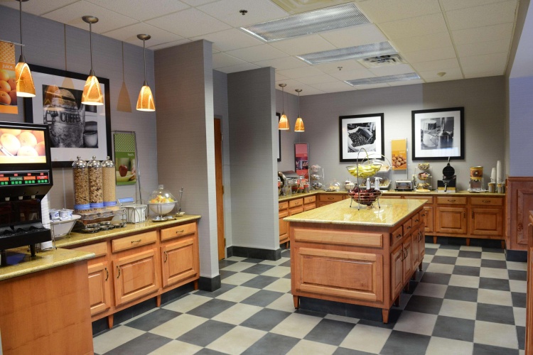 Hampton Inn & Suites by Hilton Windsor photo 31