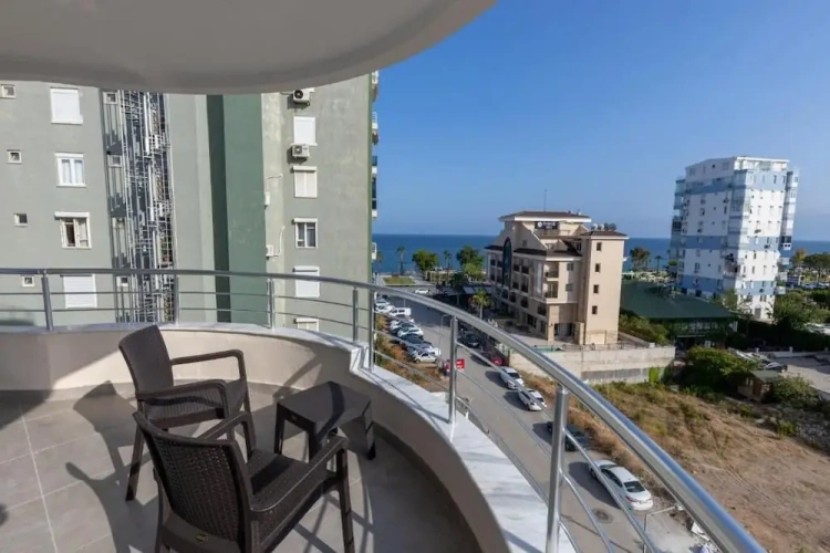 1 Bedroom Deluxe Suite with partial sea view