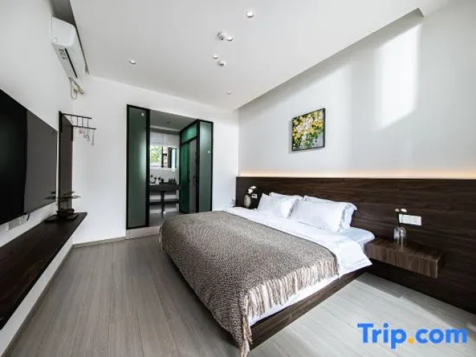 Standard Double room with courtyard view