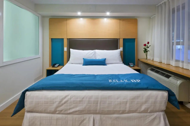 Bond Place Hotel