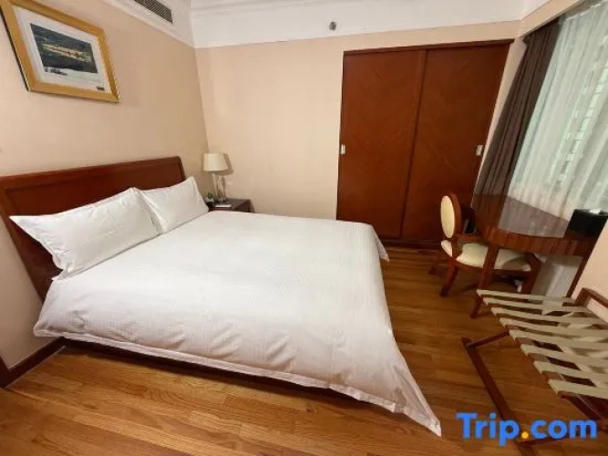 1 Bedroom Suite