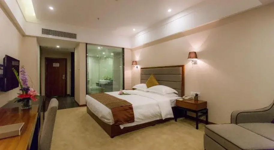 Golden Palm Hotel