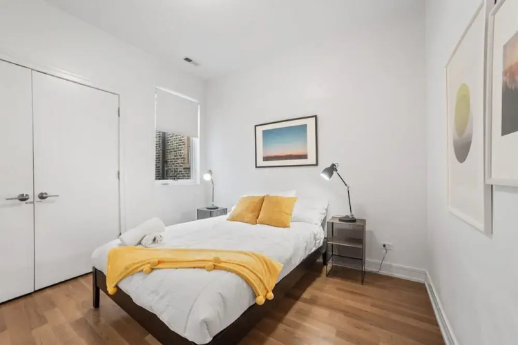 4 Bedroom Condo in Ukranian