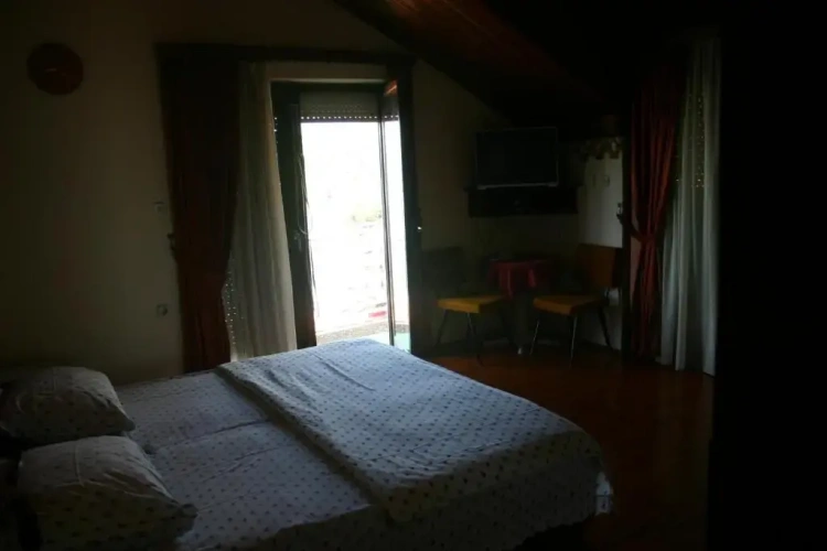 Deluxe Double room with lake view