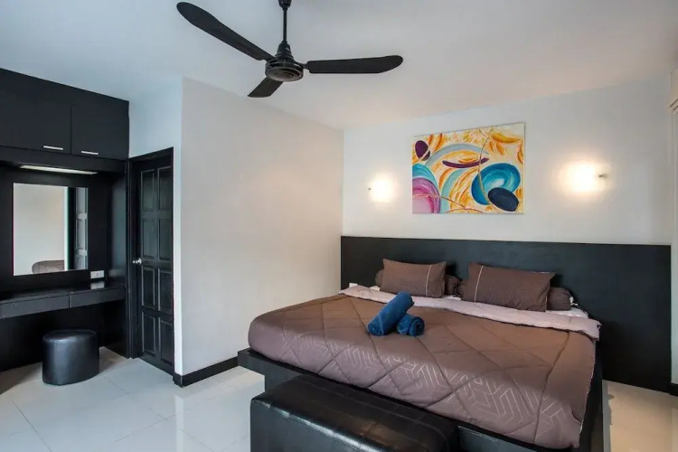 Modern Elegance 3BR Pool Villa Marine