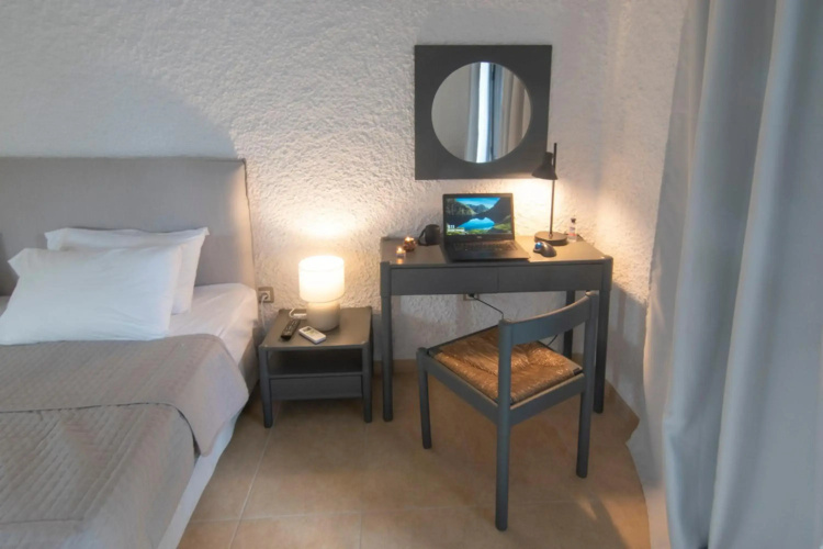 Apollo Resort