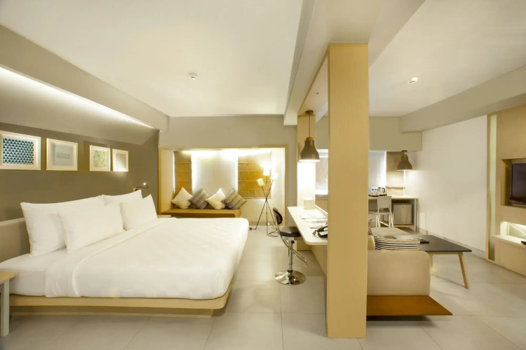 Sevn Legian Hotel