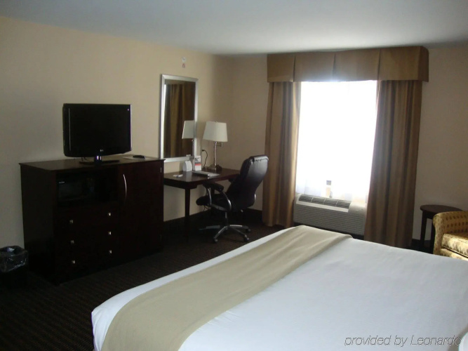 Holiday Inn Express Hotel & Suites Sidney by IHG