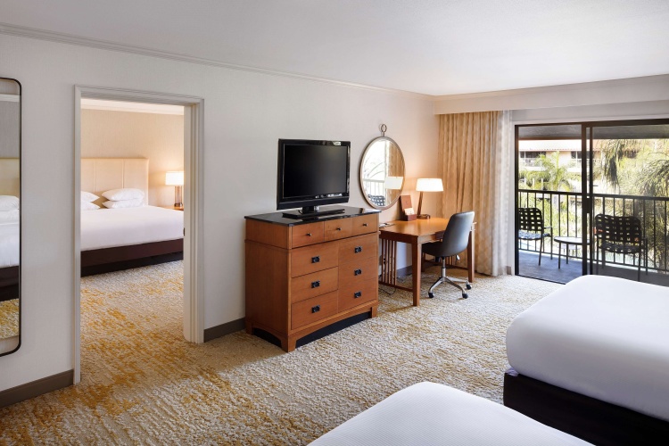 DoubleTree by Hilton Hotel Ontario Airport photo 8