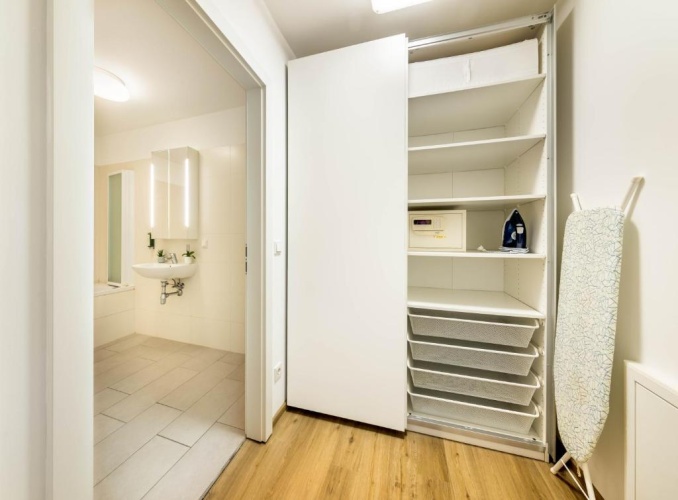1 Bedroom Apartment