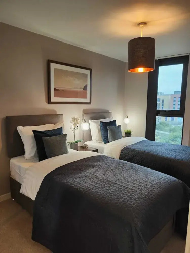 Sheffield 6th Floor City View Apartment