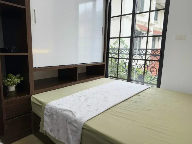 Ly Apartment & Home