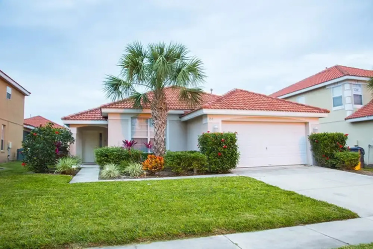 Superb Four Bedroom Three Bathroom Villa