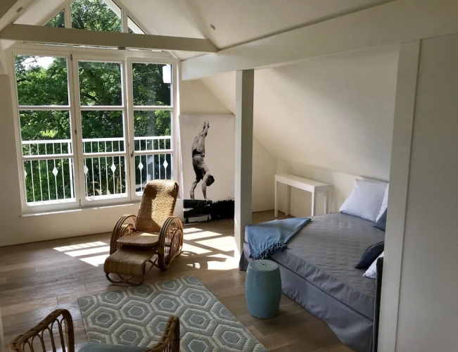 1 Bedroom Apartment with lake view