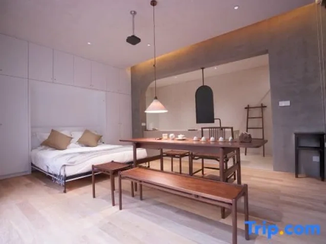 Standard Double room with courtyard view