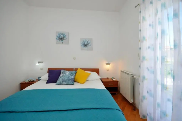 1 Bedroom Apartment with sea view