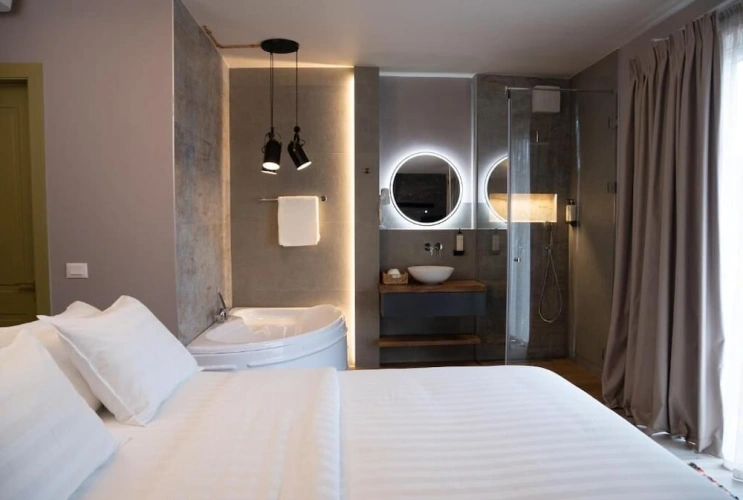 Deluxe Double room with garden view