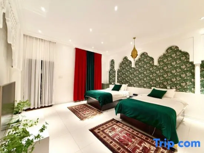Standard Twin room with view