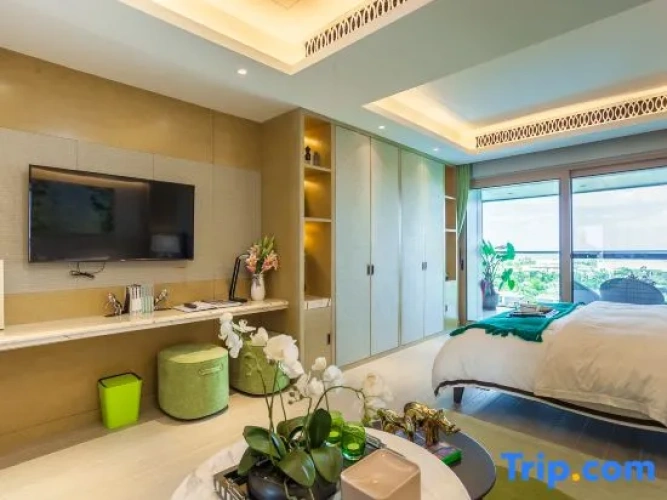 2 Bedrooms Double Suite with pool view