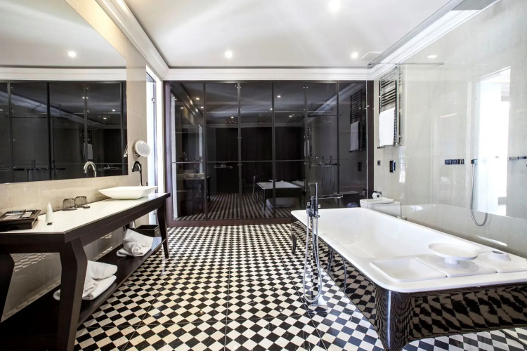Quentin XL Potsdamer Platz Hotel