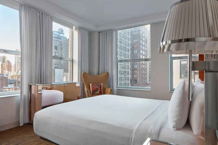 Mondrian Park Avenue photo 7