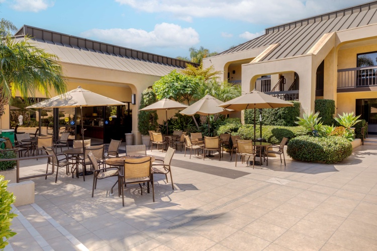 Best Western Plus South Coast Inn photo 32