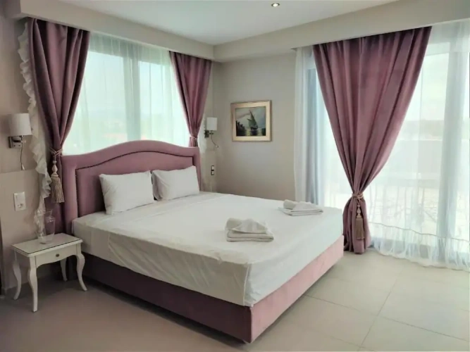 Suite with balcony