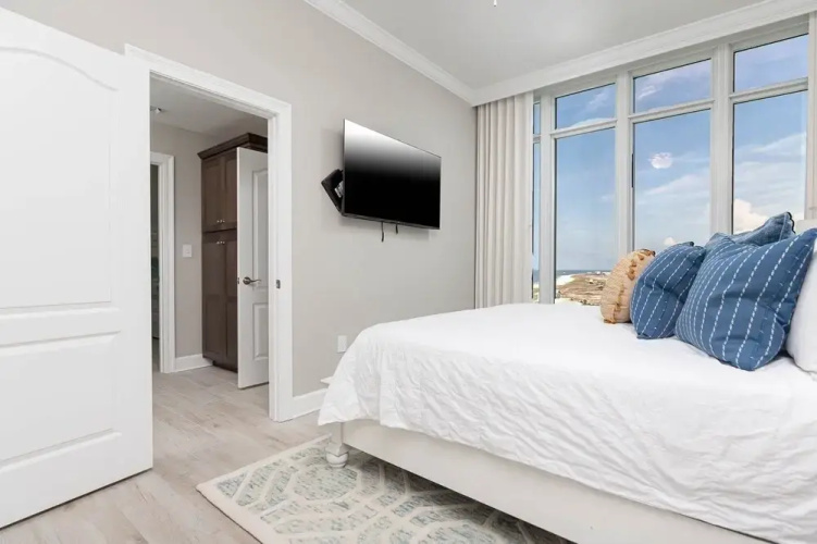 Phoenix Gulf Towers 1101 4 Bedroom Condo